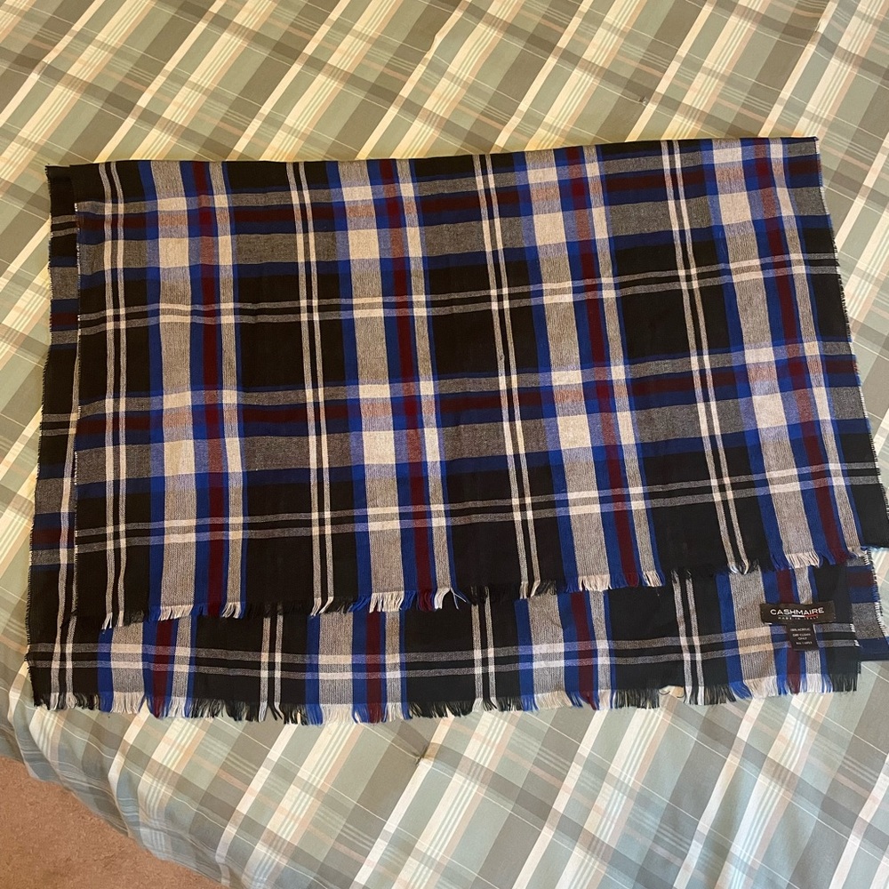 Mens Over sized scarf Not new with tags fast shipping
